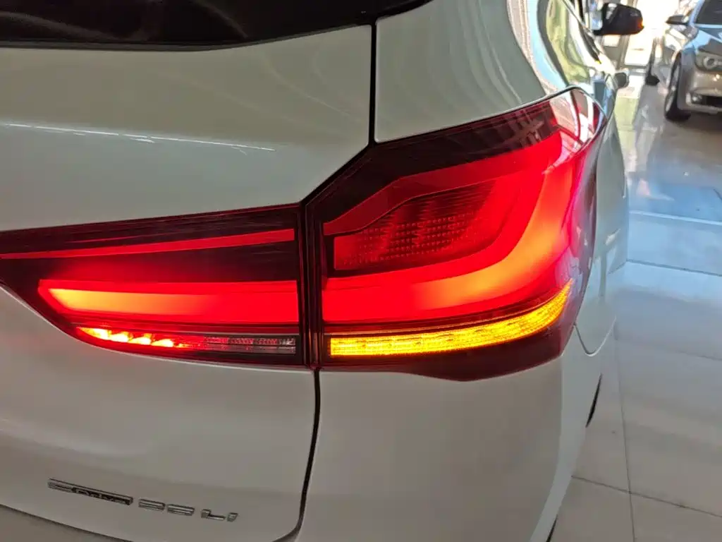BMW X1 — миниатюра 8