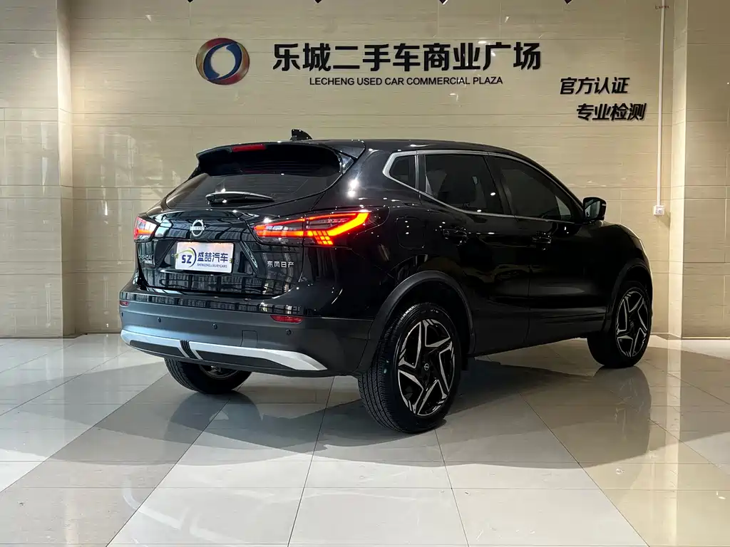 Nissan Qashqai — миниатюра 18
