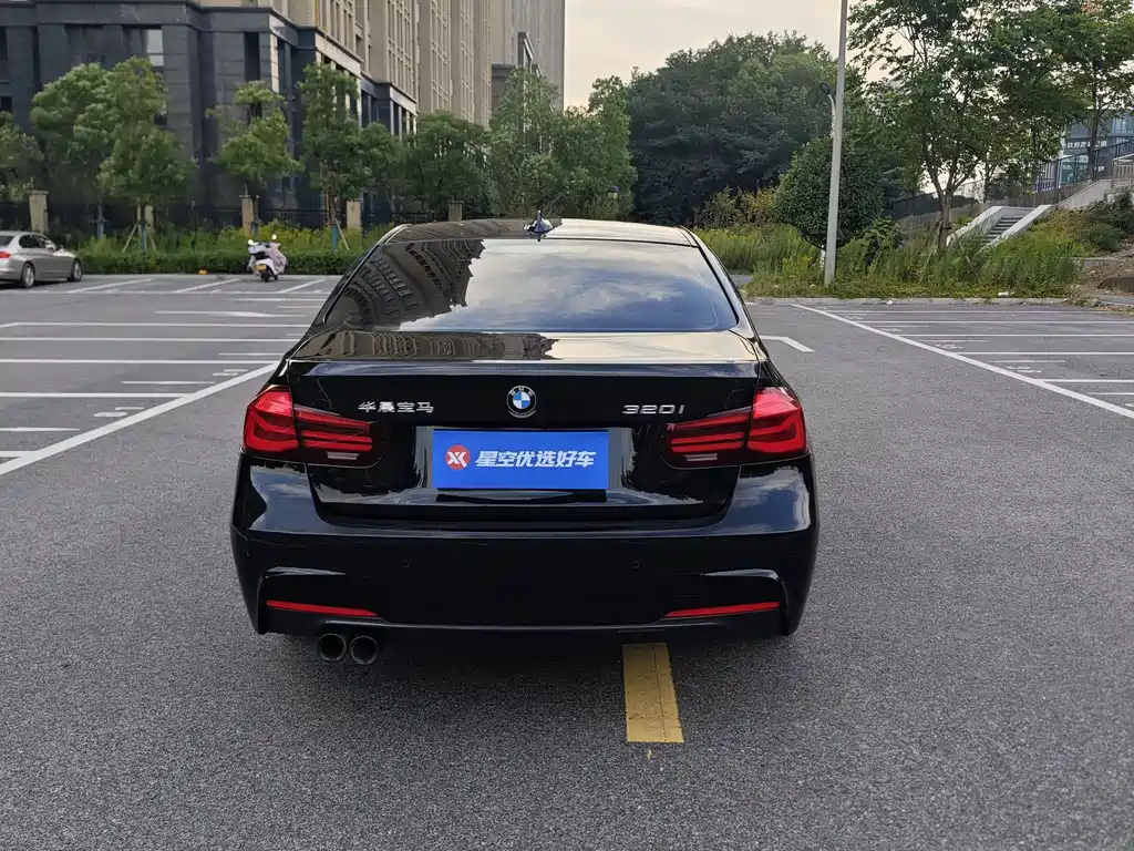 BMW 3 Series — миниатюра 17
