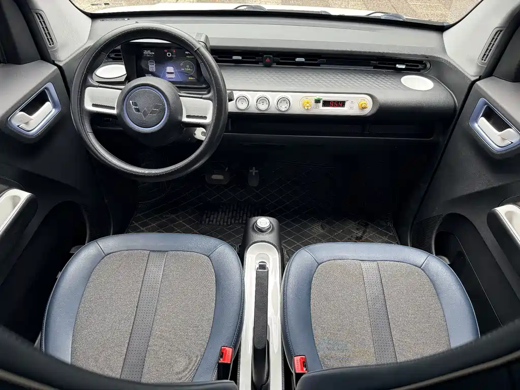 Wuling MINIEV — миниатюра 10