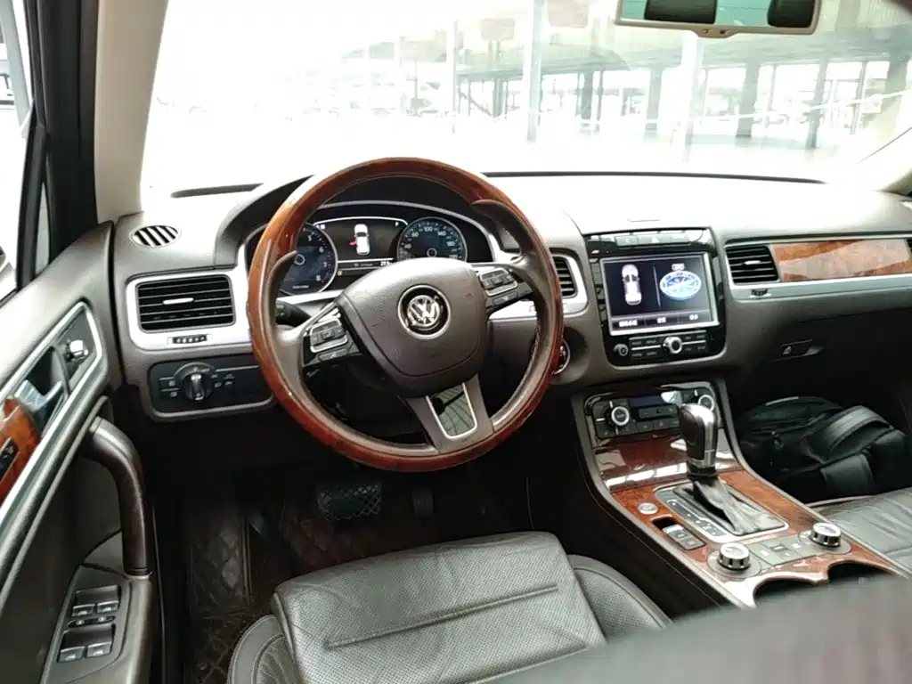 Volkswagen Touareg — миниатюра 11