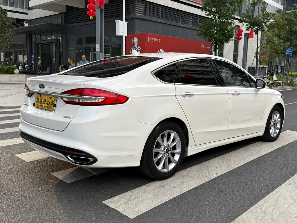 Ford Mondeo — миниатюра 4