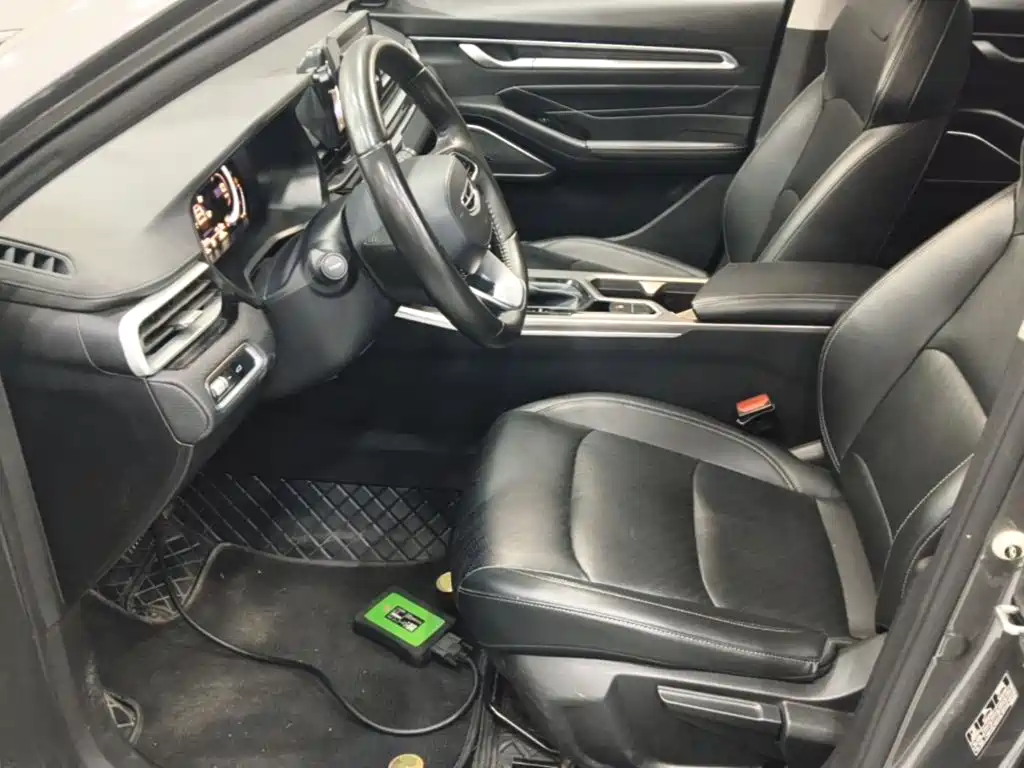 Geely Emgrand — миниатюра 15