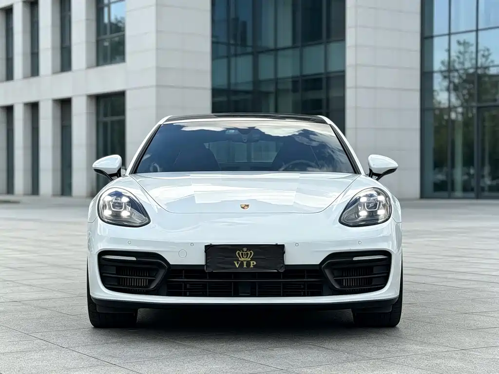 Porsche Panamera — миниатюра 2