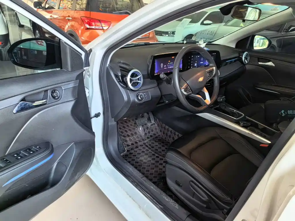 Chevrolet Monza — миниатюра 16