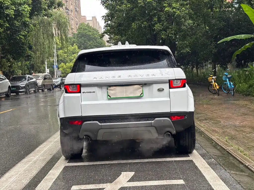 Land Rover Evoque — миниатюра 6