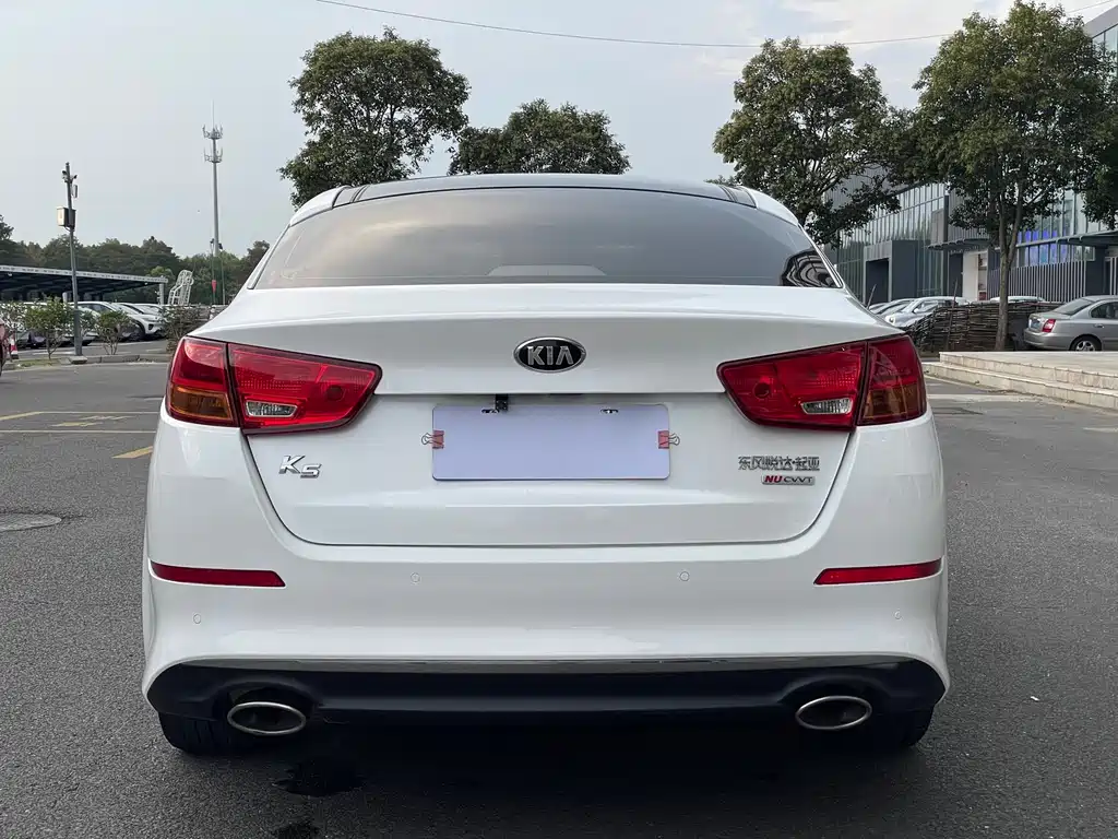 Kia K5 — миниатюра 15