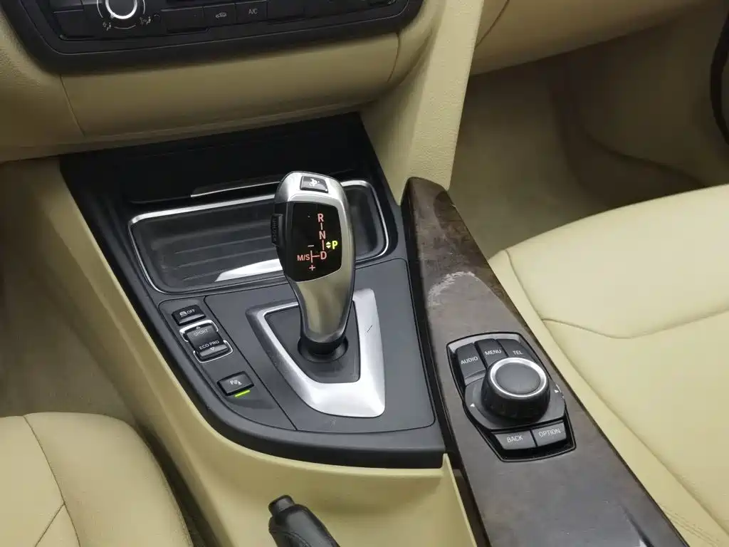 BMW 3 Series — миниатюра 13