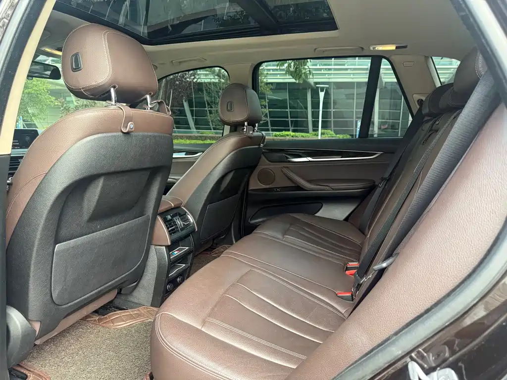 BMW X5 (Import) — миниатюра 5