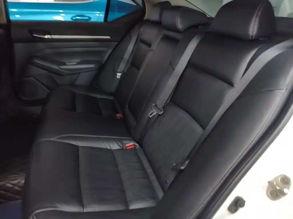 Nissan Teana — миниатюра 17