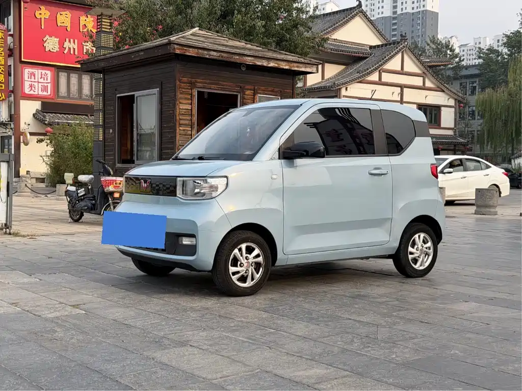 Wuling MINIEV