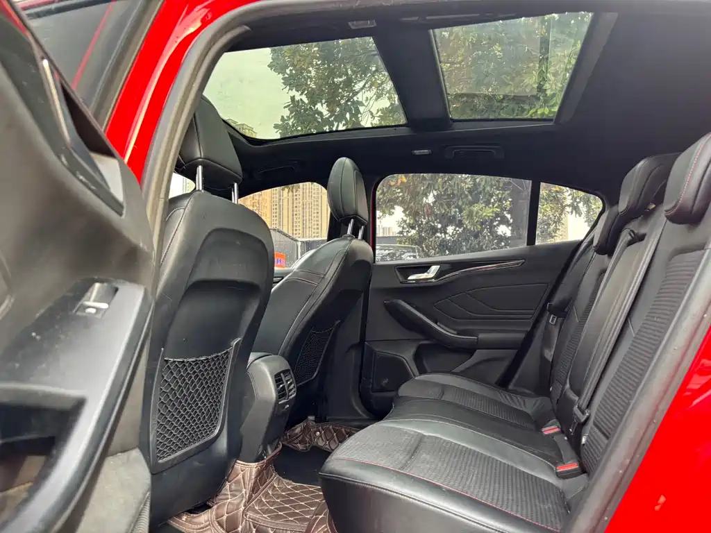 Ford Focus — миниатюра 9