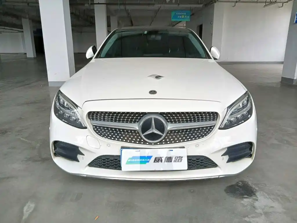 Mercedes-Benz C-Class — миниатюра 2