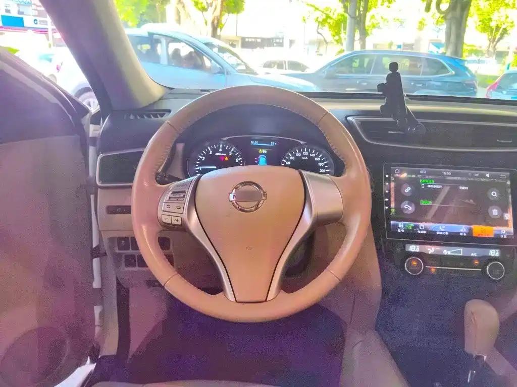 Nissan X-Trail — миниатюра 7