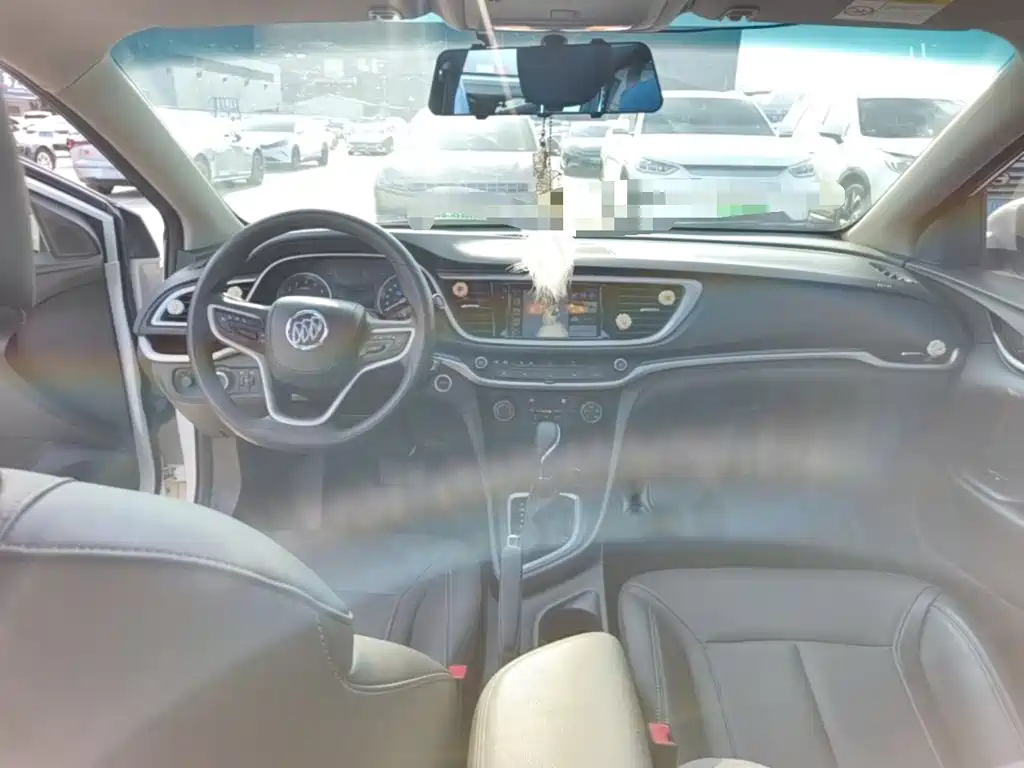 Buick Excelle — миниатюра 10