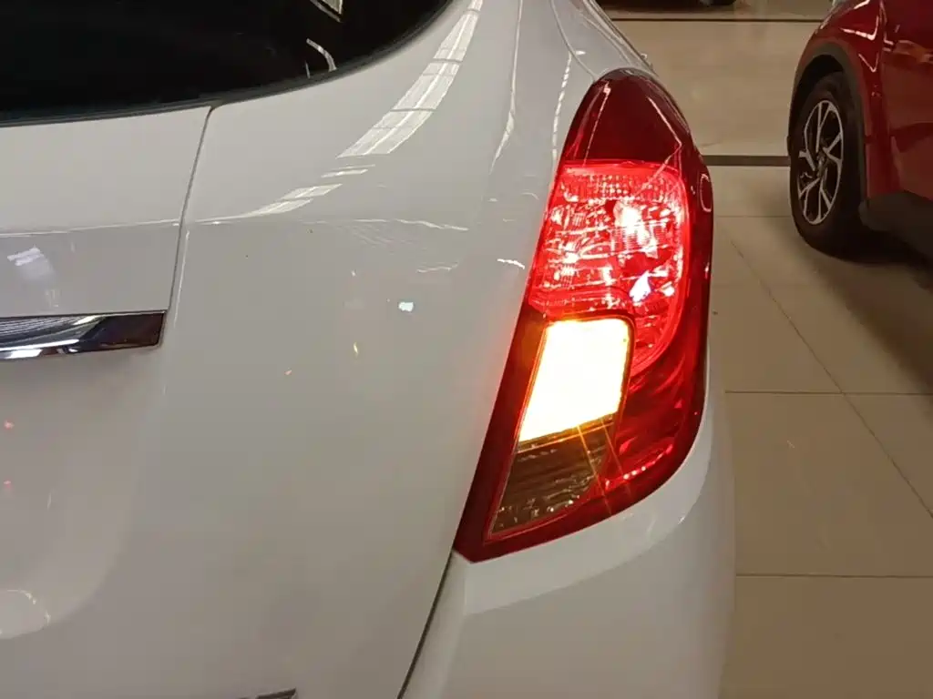 Buick Encore 2017 18T AT Lead