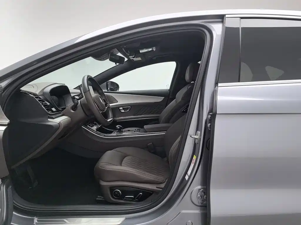 BYD Han — миниатюра 10