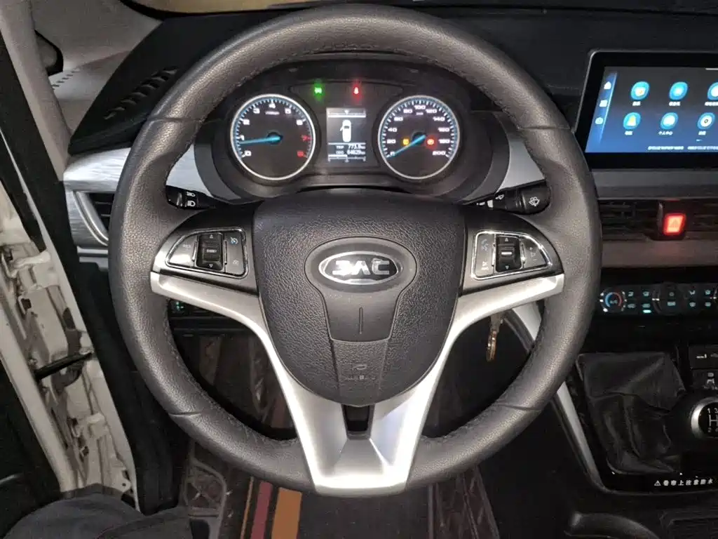 JAC Refine Refine M3 — миниатюра 3