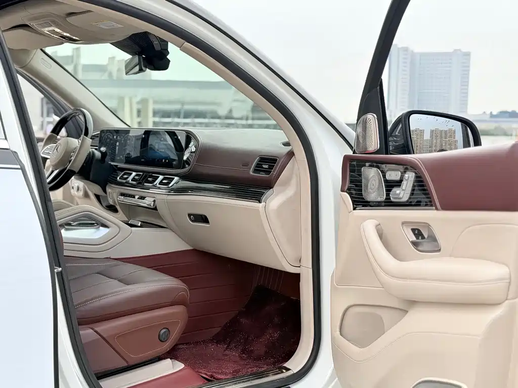 Mercedes-Benz GLS — миниатюра 6
