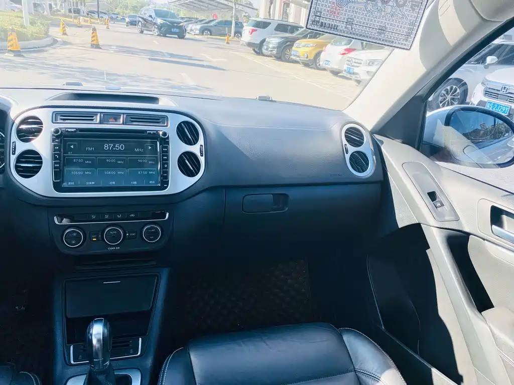 Volkswagen Tiguan — миниатюра 18