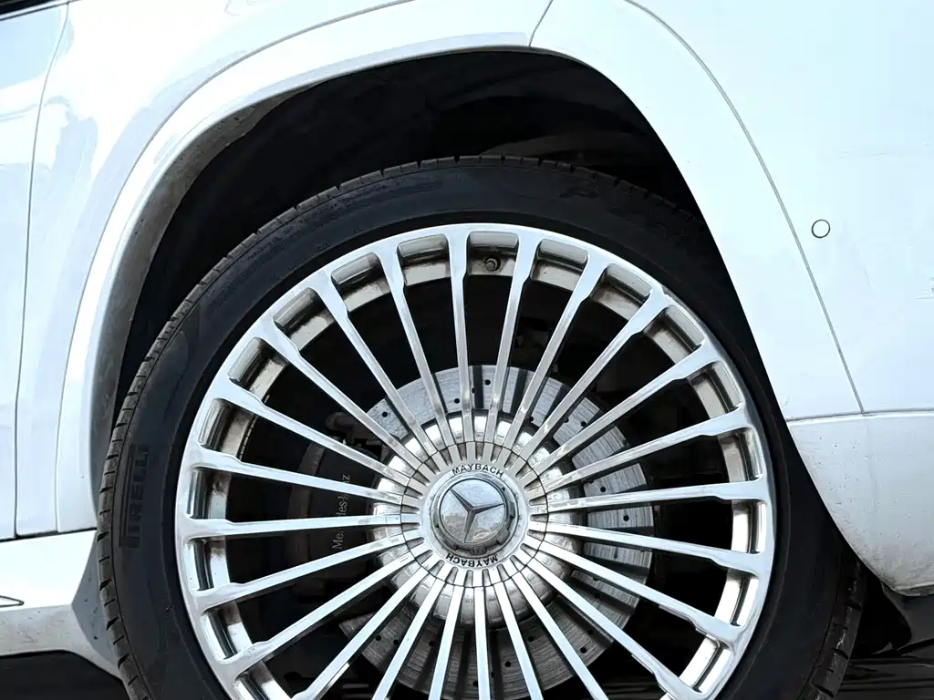 Mercedes-Benz GLS — миниатюра 14