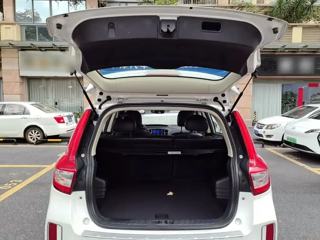 Geely Vision X6 — миниатюра 19