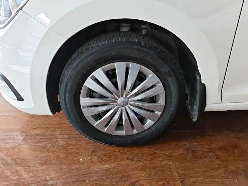 Volkswagen Santana — миниатюра 23