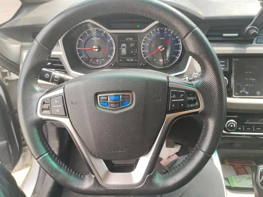 Geely Vision X3 — миниатюра 15