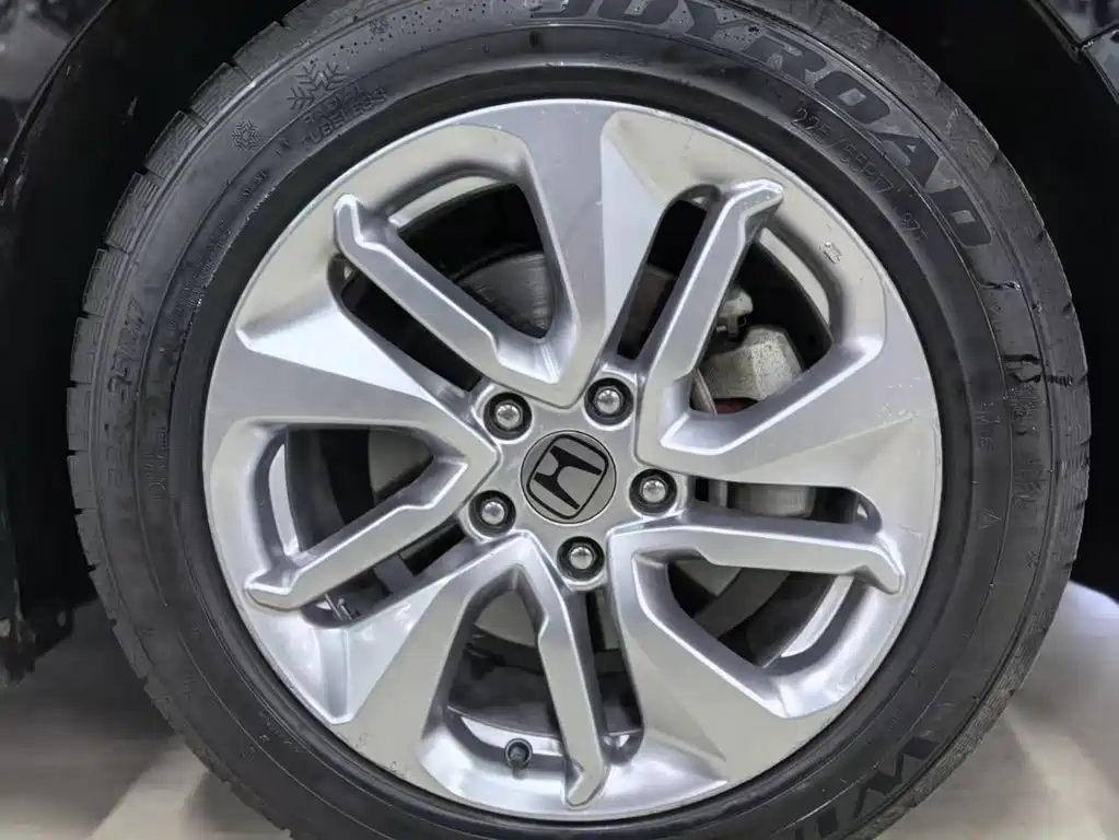 Honda Accord — миниатюра 12