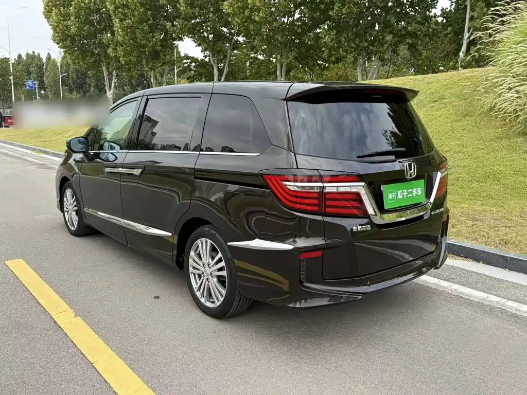 Honda Elysion — миниатюра 5