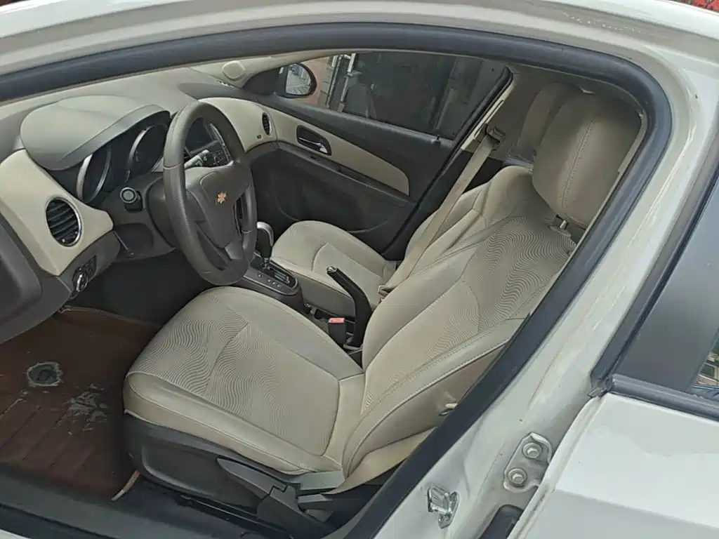 Chevrolet Cruze — миниатюра 15