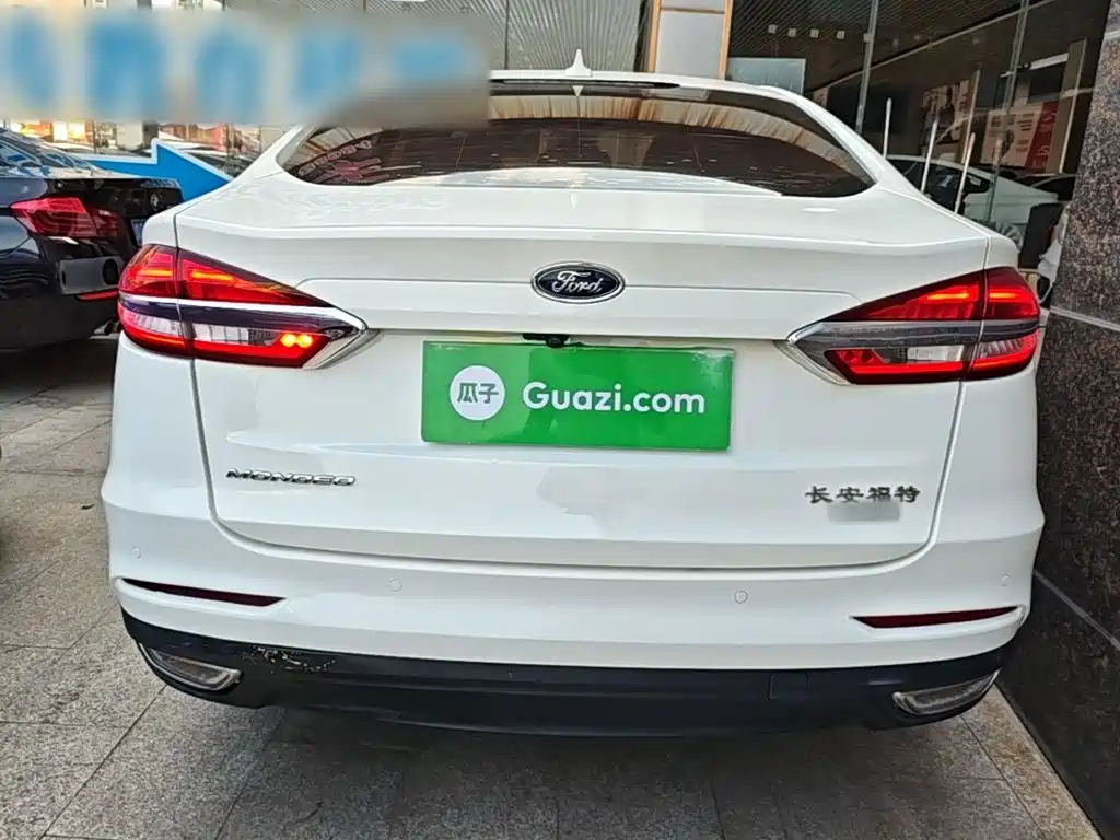 Ford Mondeo — миниатюра 6