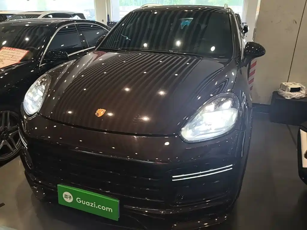 Porsche Cayenne — миниатюра 3
