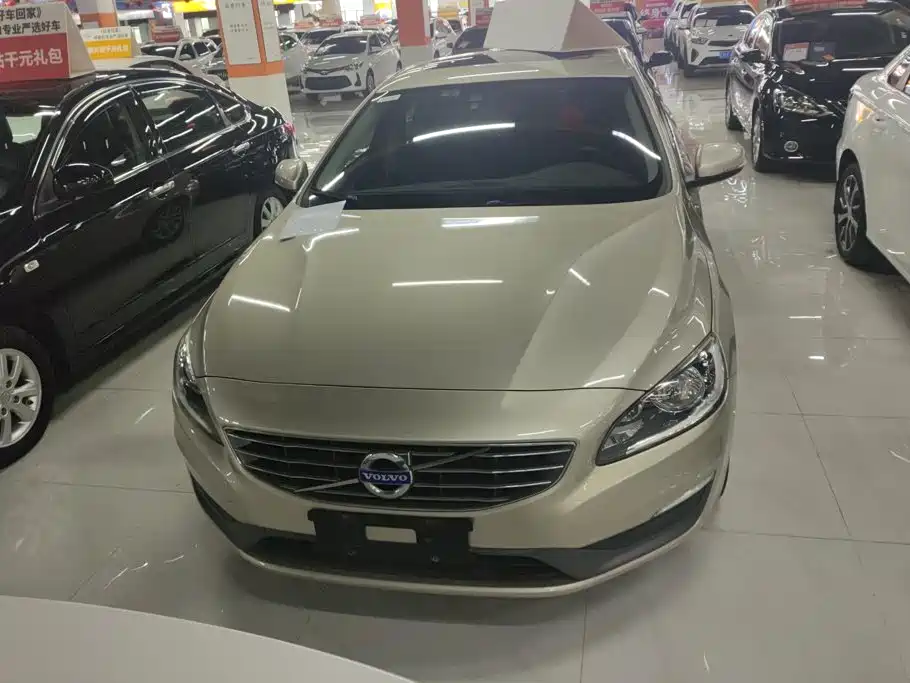 Volvo S60 — миниатюра 2