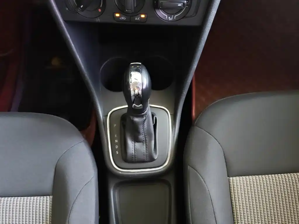 Volkswagen Polo — миниатюра 14