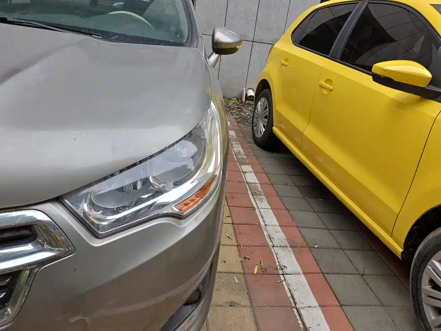 Citroen C4L — миниатюра 5