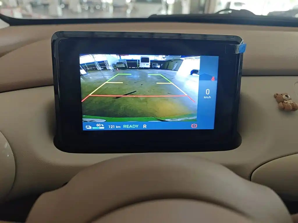 Wuling MINIEV — миниатюра 13