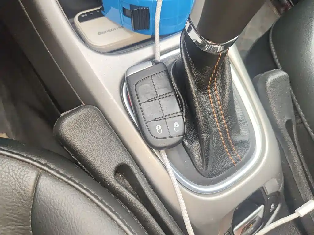 Jeep Compass — миниатюра 12