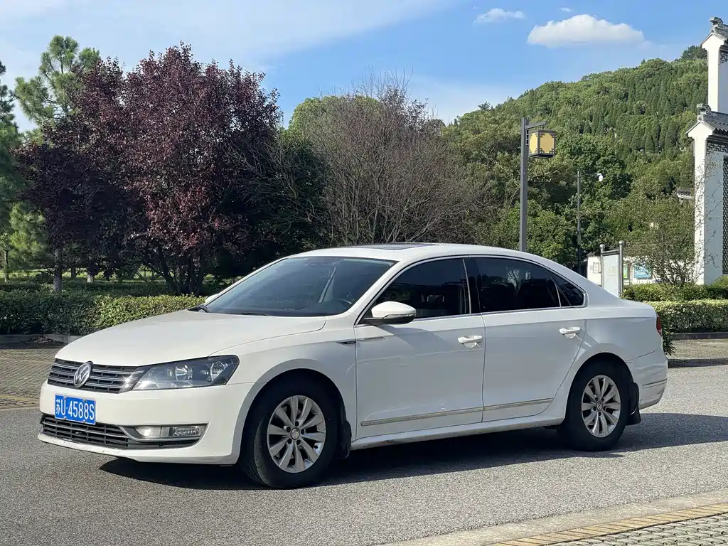 Volkswagen Passat 2013 1.8TSI DSG