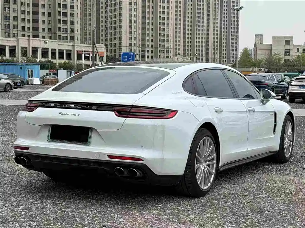 PORSCHE PANAMERA NEW ENERGY