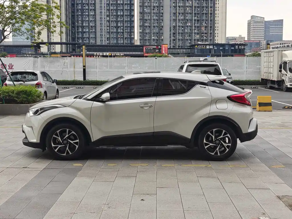 Toyota C-HR — миниатюра 5