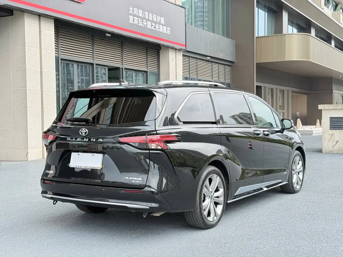 Toyota Sienna 2024 Черный из Китая, фото 5