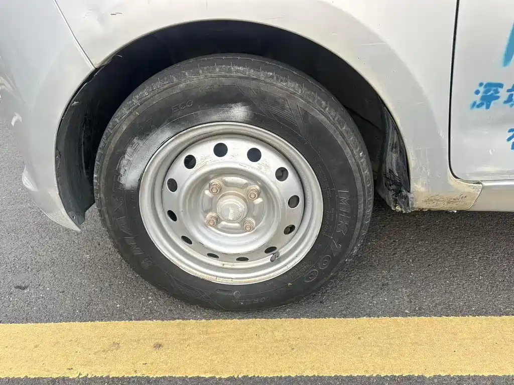 Wuling Rongguang V — миниатюра 13