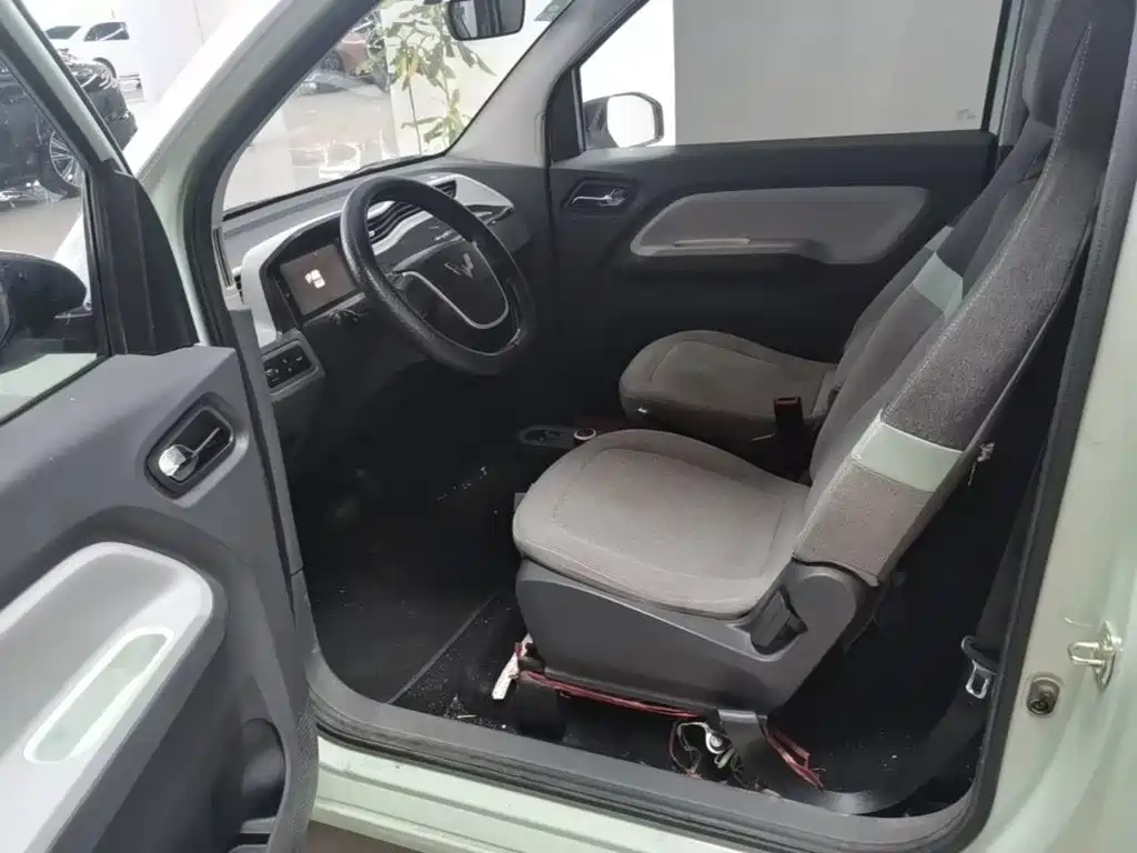 Wuling MINIEV — миниатюра 12