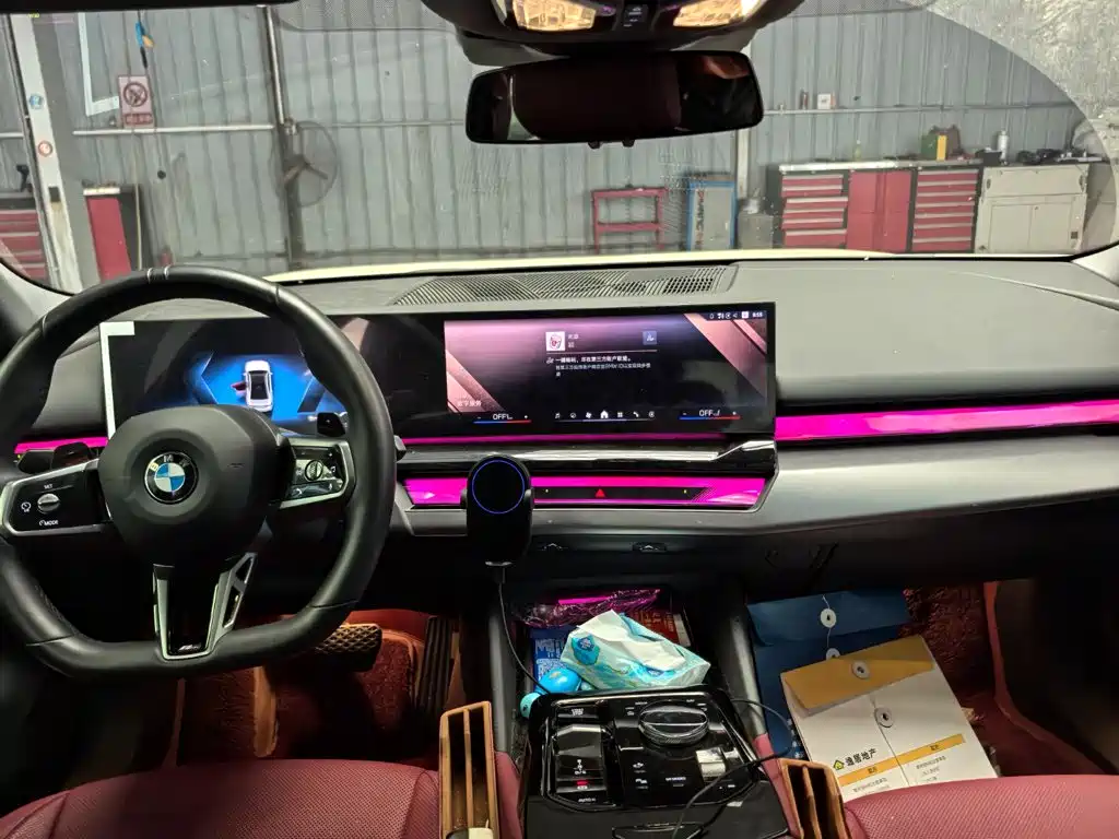 BMW 5 Series — миниатюра 7
