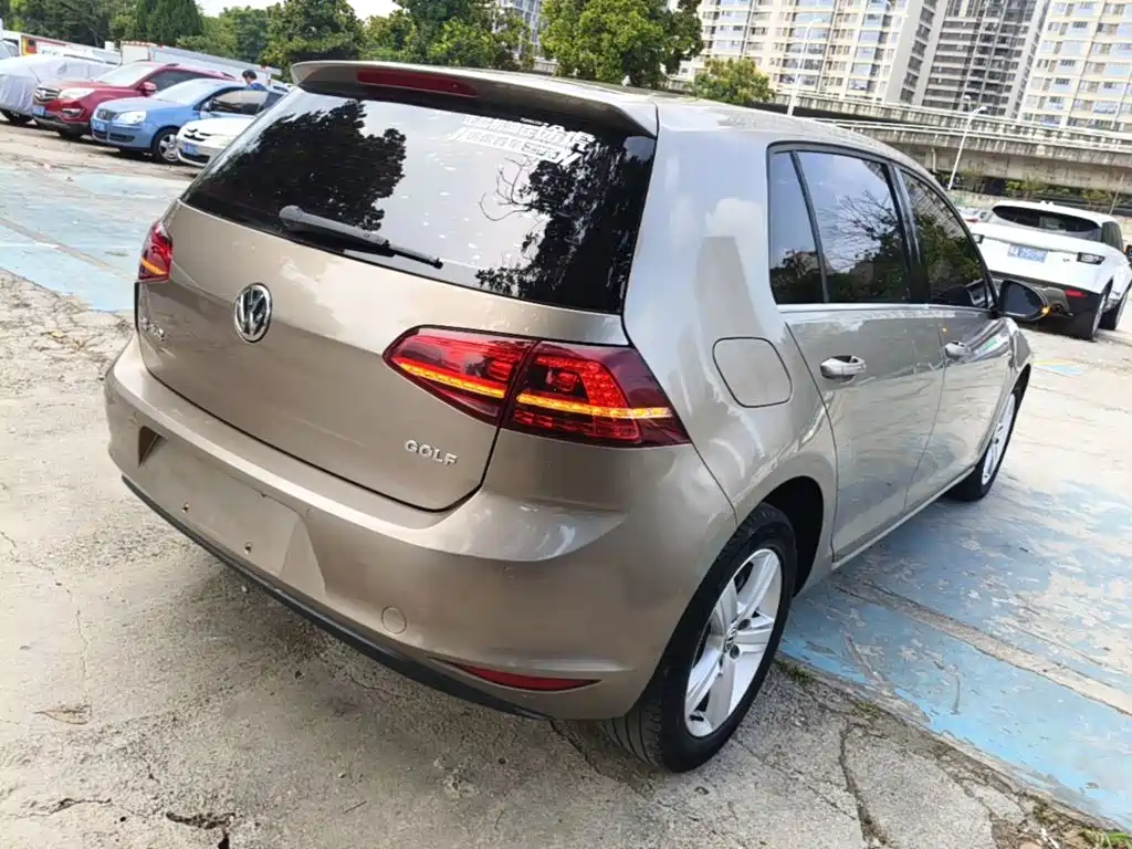 Volkswagen Golf — миниатюра 7