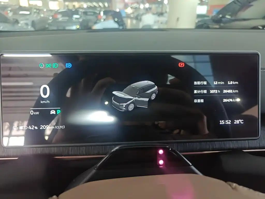 NIO ES6 — миниатюра 12