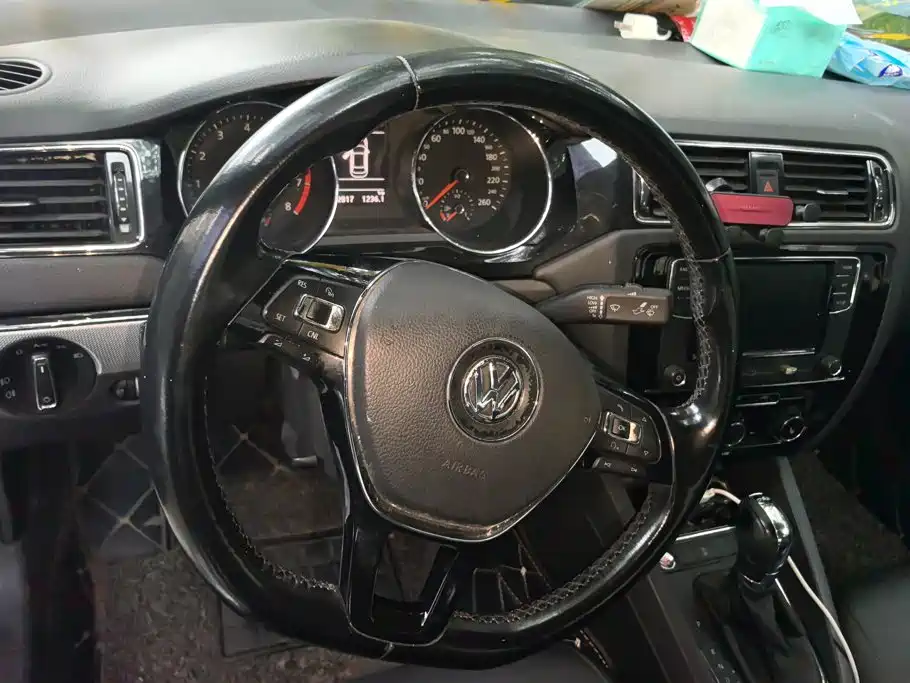 Volkswagen Sagitar — миниатюра 15