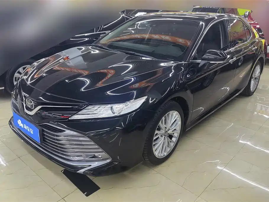 Toyota Camry 2019