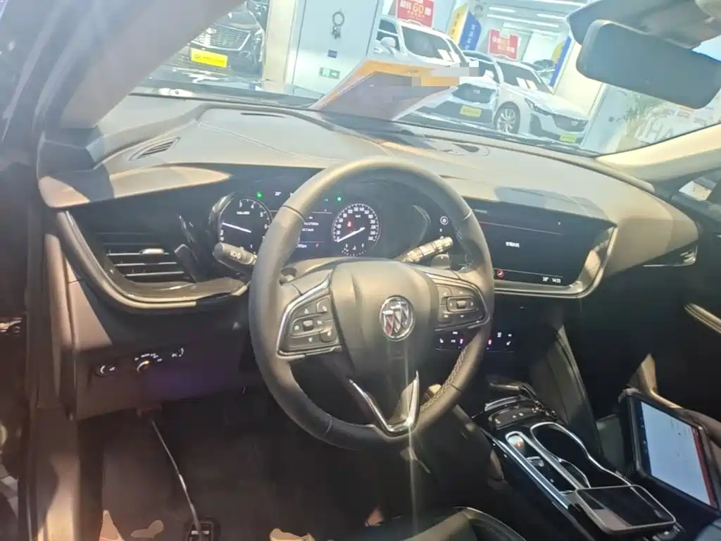 Buick Envision Plus — миниатюра 10